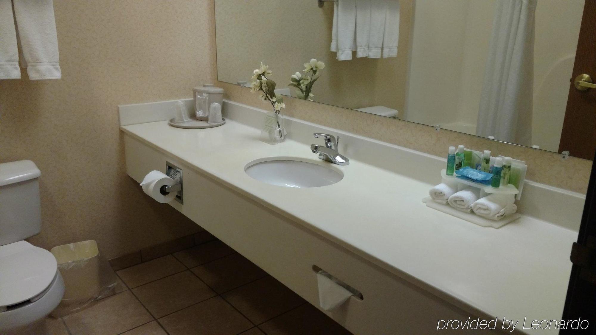 Holiday Inn Express Mount Pleasant- Scottdale By Ihg Εξωτερικό φωτογραφία