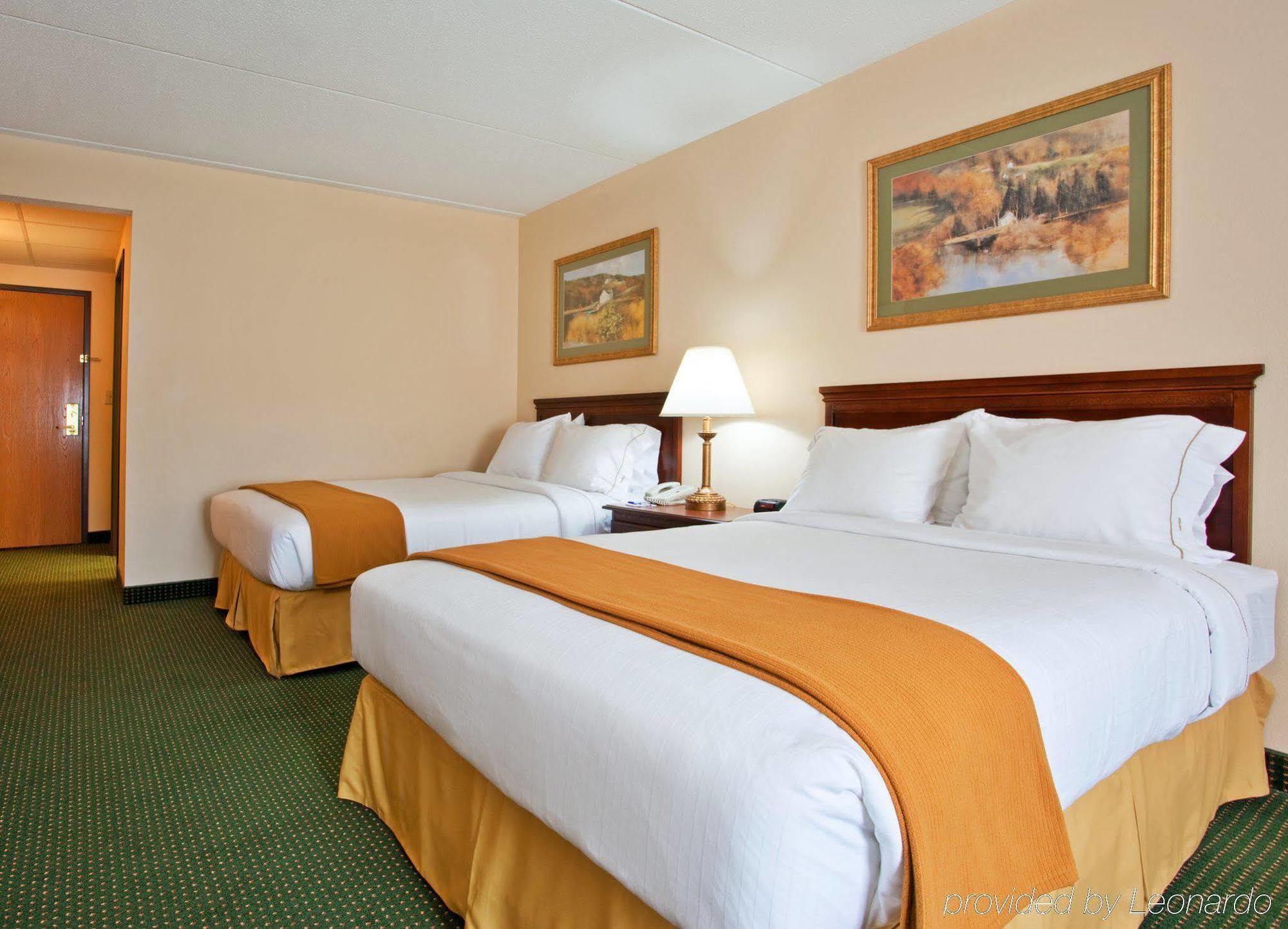 Holiday Inn Express Mount Pleasant- Scottdale By Ihg Εξωτερικό φωτογραφία