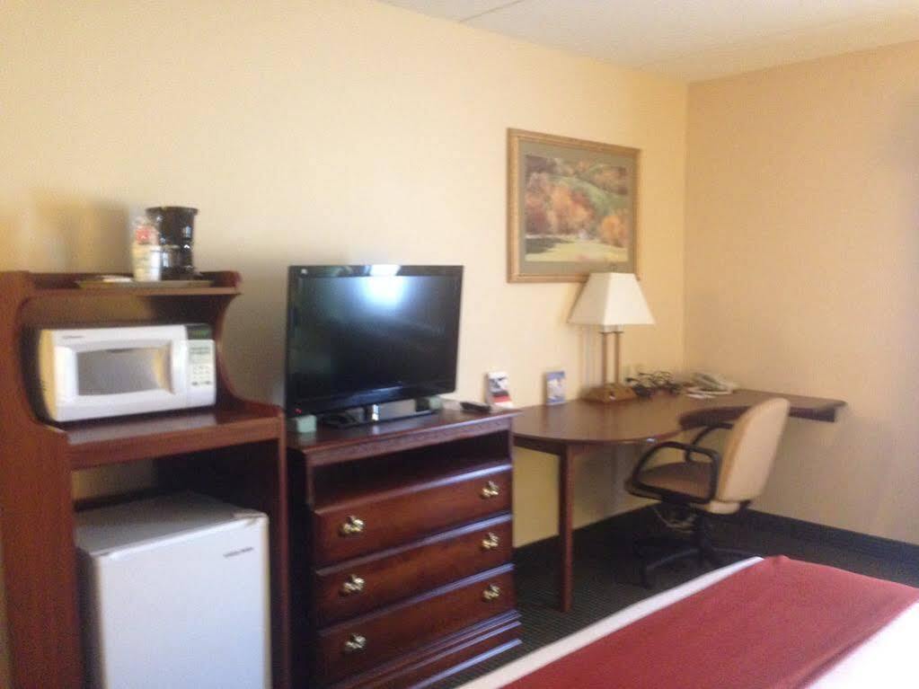 Holiday Inn Express Mount Pleasant- Scottdale By Ihg Εξωτερικό φωτογραφία